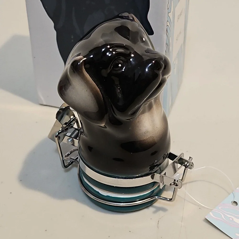 Contained Art 